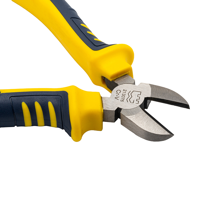 Cr-V 欧式精抛双色套塑柄斜嘴钳